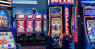 Màn hình nổ hũ jackpot tích lũy trực tuyến tại alo789bet cho người chơi Việt Nam